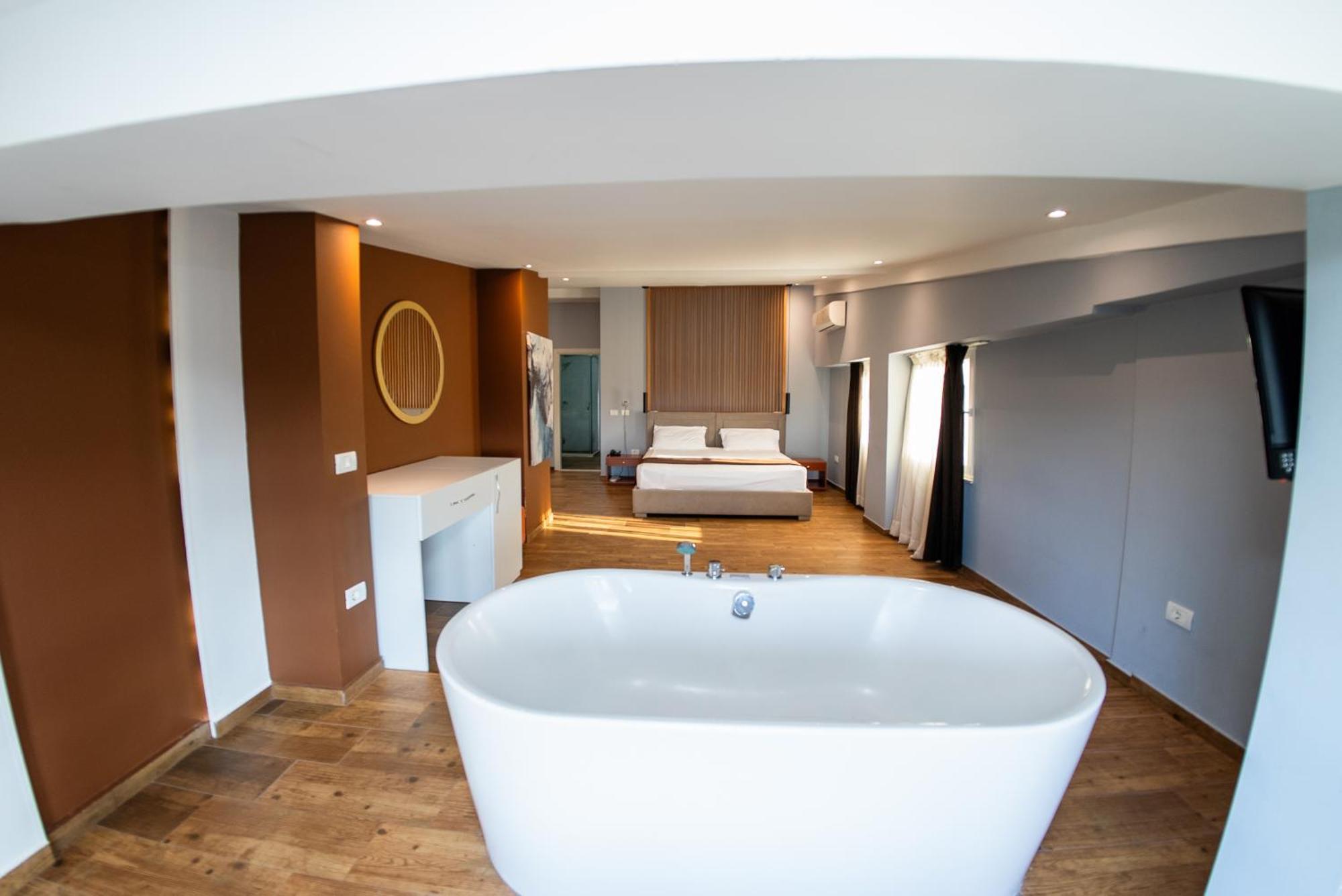 Olivar Tirana Hotel 4*