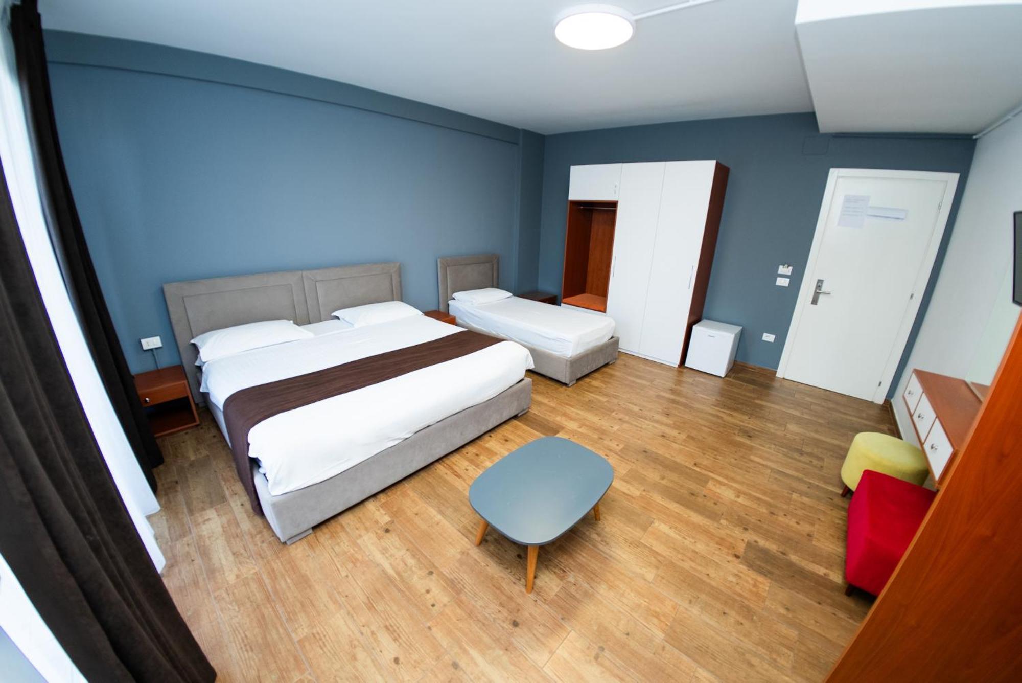 Olivar Tirana 4*